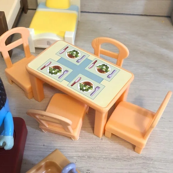 Bluey playset and figures Please Read - Picture 8 of 12